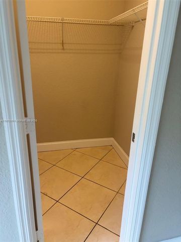 2750 Pierce St 3, Hollywood, FL 33020