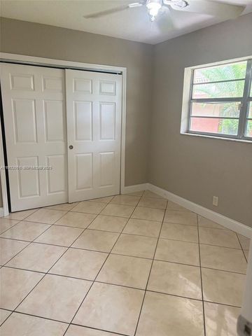 2750 Pierce St 3, Hollywood, FL 33020