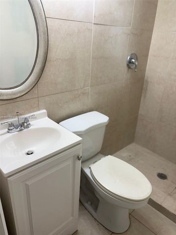 2750 Pierce St 3, Hollywood, FL 33020