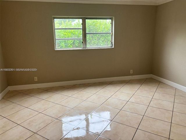 2750 Pierce St 3, Hollywood, FL 33020