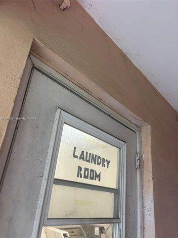 2750 Pierce St 3, Hollywood, FL 33020