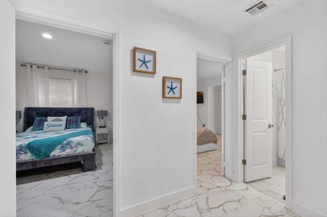 698 NE 36th Street, Oakland Park, FL 33334