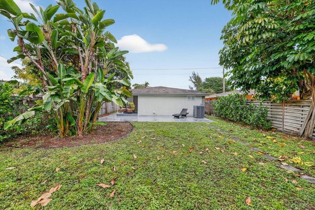 698 NE 36th Street, Oakland Park, FL 33334