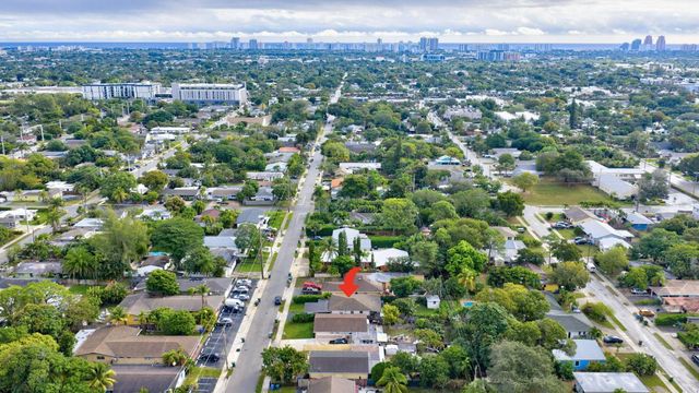 698 NE 36th Street, Oakland Park, FL 33334