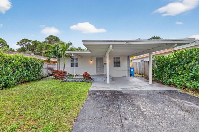 698 NE 36th Street, Oakland Park, FL 33334