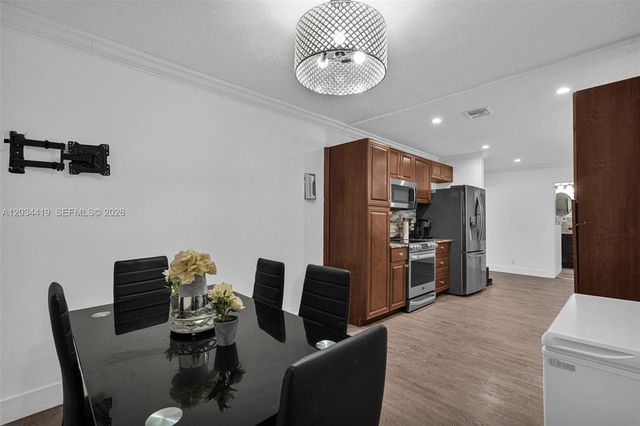 4431 NW 36th Ct, Lauderdale Lakes, FL 33319