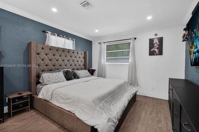 4431 NW 36th Ct, Lauderdale Lakes, FL 33319