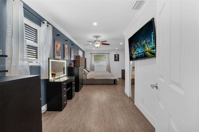 4431 NW 36th Ct, Lauderdale Lakes, FL 33319