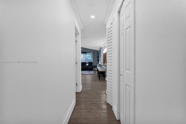 4431 NW 36th Ct, Lauderdale Lakes, FL 33319