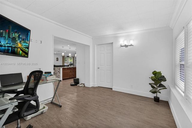 4431 NW 36th Ct, Lauderdale Lakes, FL 33319