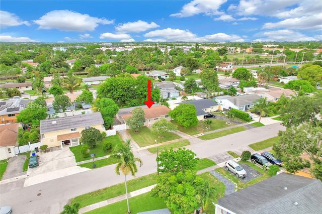 4431 NW 36th Ct, Lauderdale Lakes, FL 33319