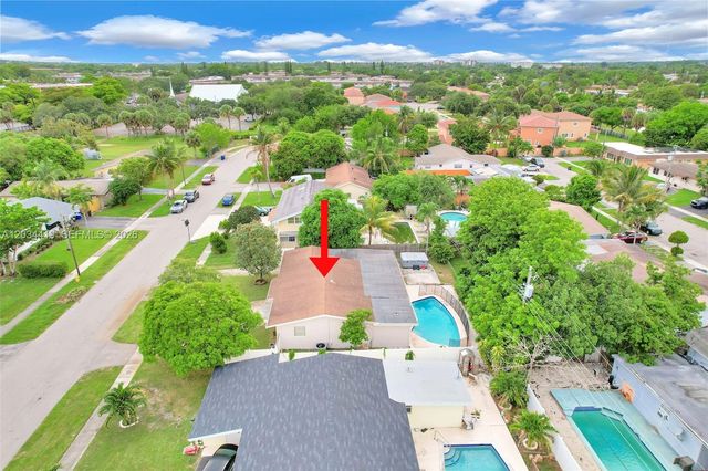4431 NW 36th Ct, Lauderdale Lakes, FL 33319