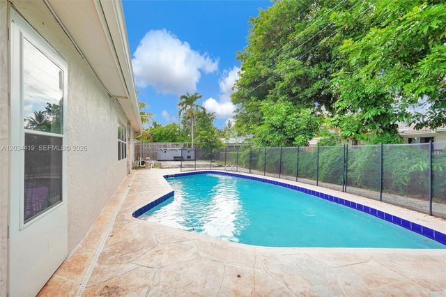 4431 NW 36th Ct, Lauderdale Lakes, FL 33319