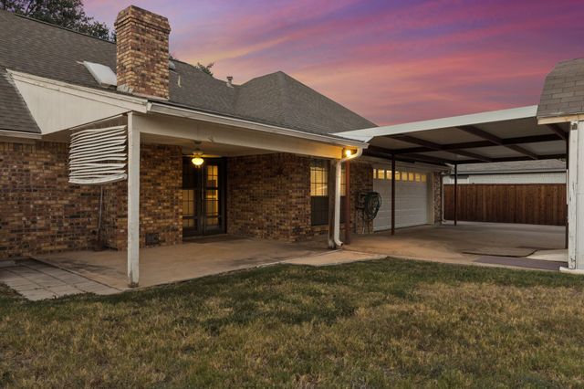 6640 Pleasant Ridge Drive, North Richland Hills, TX 76180