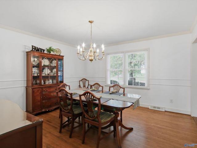 8907 Willow Hills Drive, Huntsville, AL 35802
