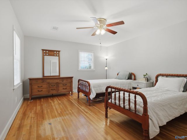 8907 Willow Hills Drive, Huntsville, AL 35802