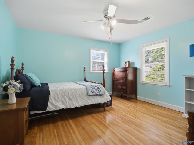 8907 Willow Hills Drive, Huntsville, AL 35802