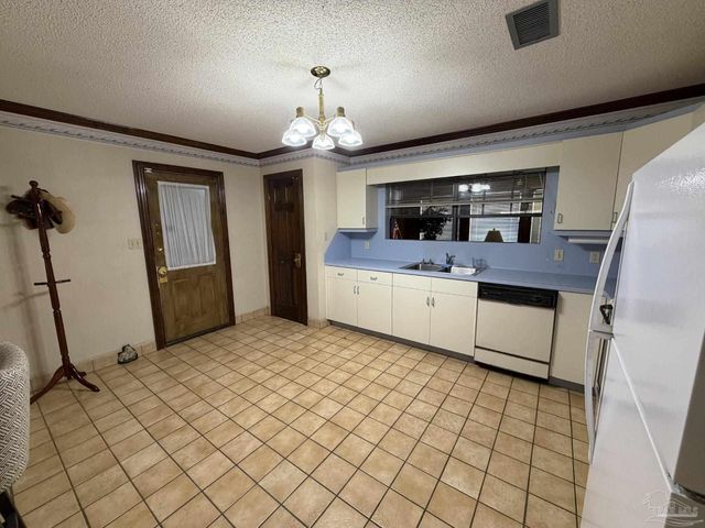 10005 Beulah Rd, Pensacola, FL 32526