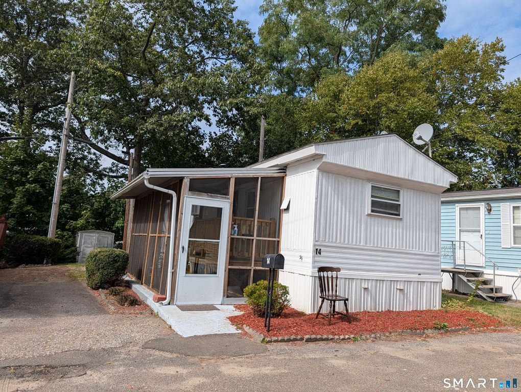 14 Horseshoe Drive, Shelton, CT 06484