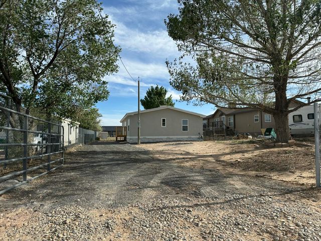 908 10th Avenue NE, Rio Rancho, NM 87144