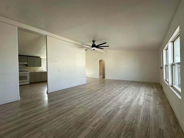 908 10th Avenue NE, Rio Rancho, NM 87144