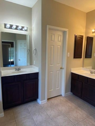 19038 Runners Lane, Humble, TX 77346