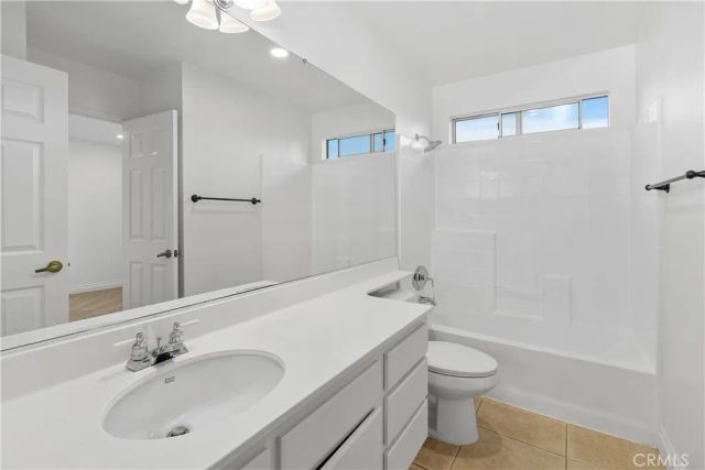 809 Rock Ridge Court, Corona, CA 92878