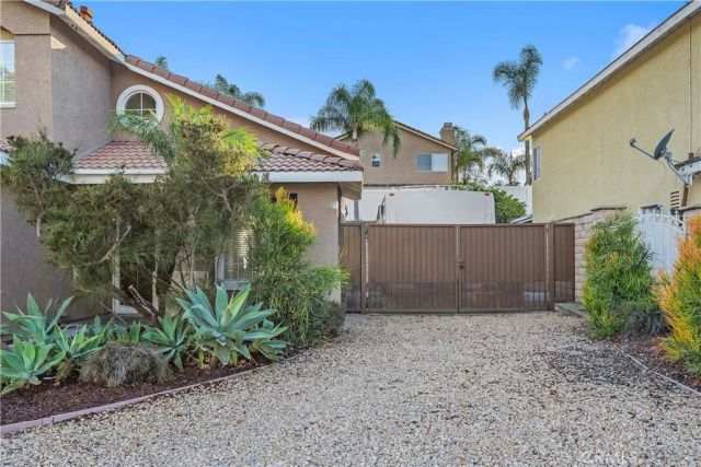 809 Rock Ridge Court, Corona, CA 92878