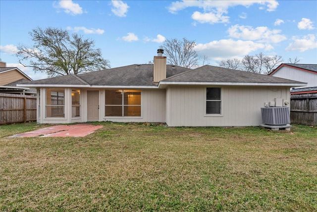 10912 Dogwood Drive, La Porte, TX 77571