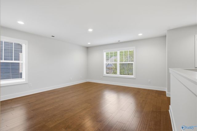 1526 NE Hammock Street NE, Huntsville, AL 35811