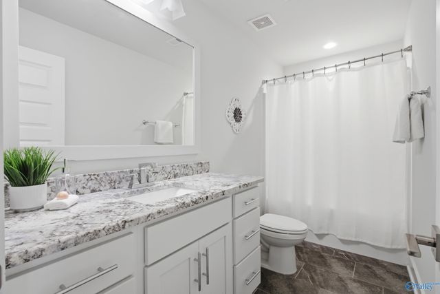 1526 NE Hammock Street NE, Huntsville, AL 35811