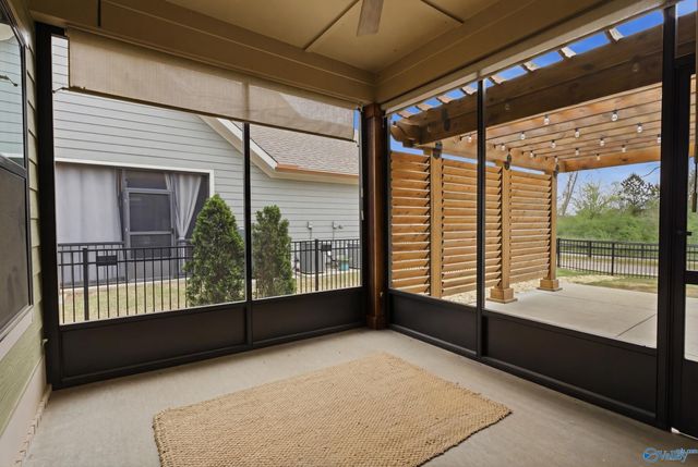 1526 NE Hammock Street NE, Huntsville, AL 35811