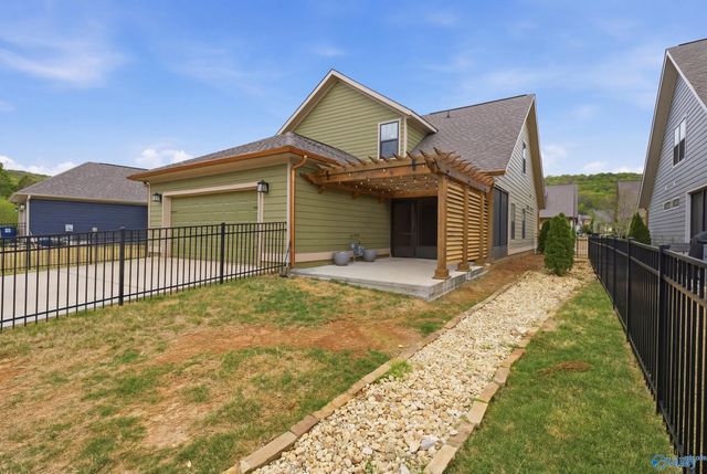 1526 NE Hammock Street NE, Huntsville, AL 35811