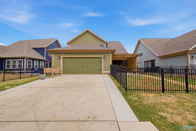 1526 NE Hammock Street NE, Huntsville, AL 35811