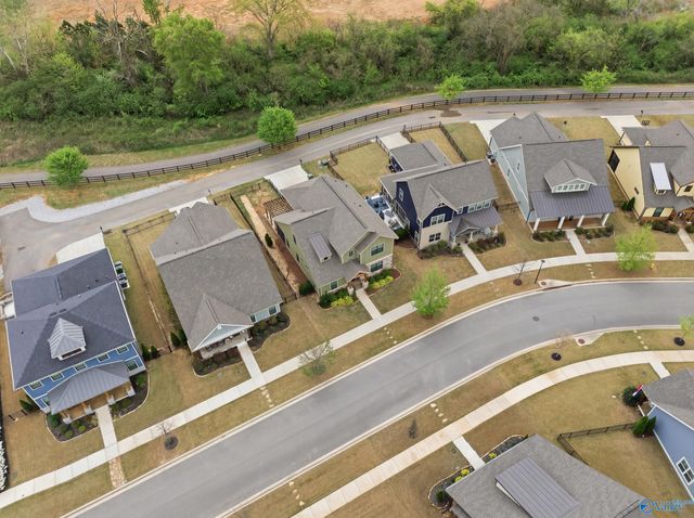 1526 NE Hammock Street NE, Huntsville, AL 35811