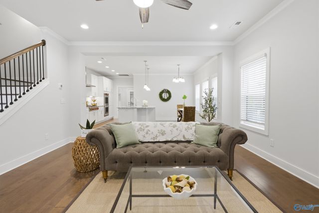 1526 NE Hammock Street NE, Huntsville, AL 35811