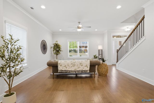 1526 NE Hammock Street NE, Huntsville, AL 35811