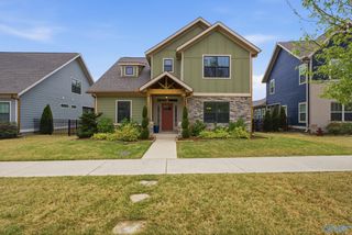 1526 NE Hammock Street NE, Huntsville, AL 35811