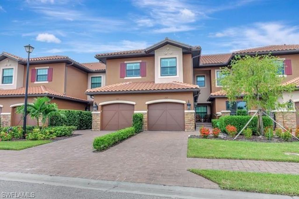 9637 Montelanico LOOP 203, NAPLES, FL 34119 — photo 2