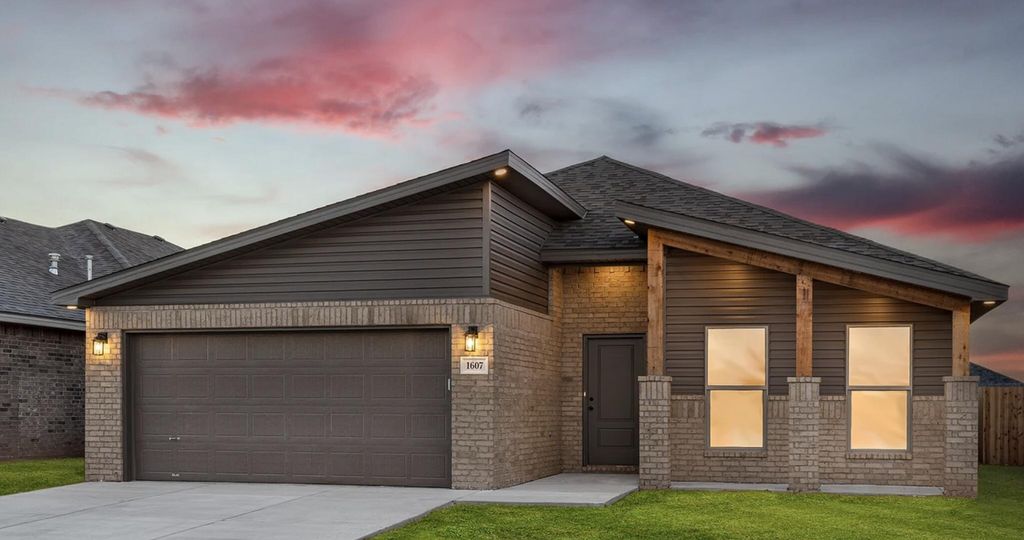 1321 Saratoga Avenue, Lubbock, TX 79416