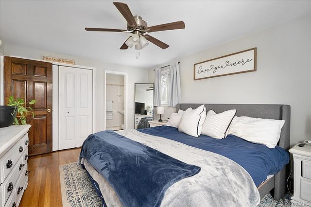 29 Fox Court, Hicksville, NY 11801