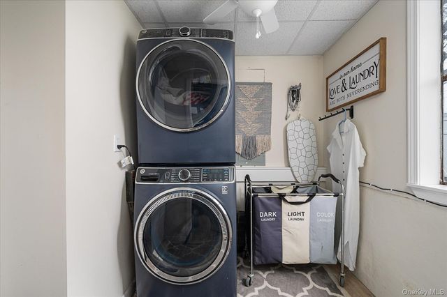 29 Fox Court, Hicksville, NY 11801