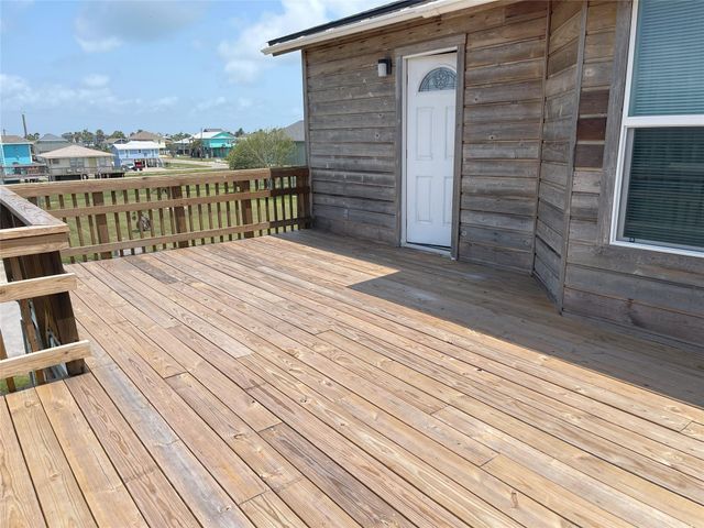 16647 John Silver Road, Jamaica Beach, TX 77554