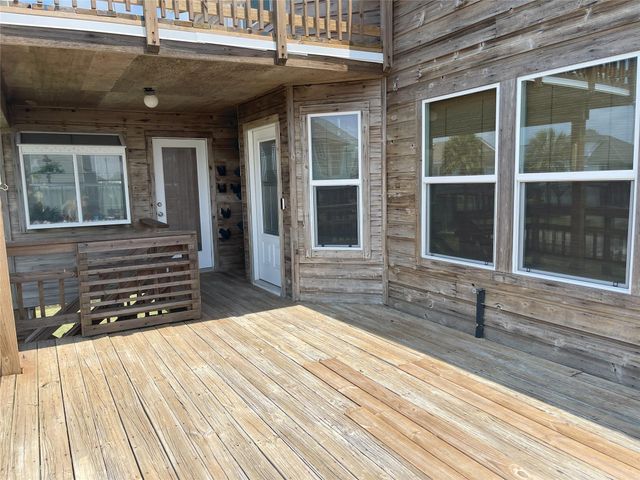 16647 John Silver Road, Jamaica Beach, TX 77554