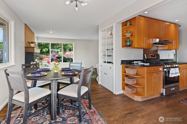 4831 S Holly Street, Seattle, WA 98118