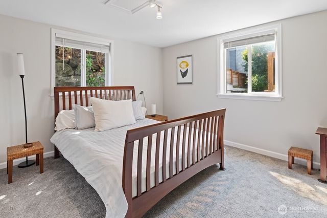 4831 S Holly Street, Seattle, WA 98118