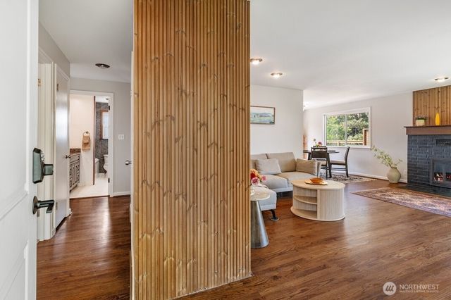 4831 S Holly Street, Seattle, WA 98118