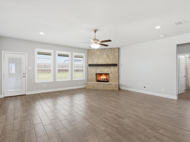 1601 Radecke Road, Krum, TX 76249
