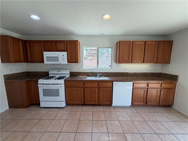 33963 Petunia Street, Murrieta, CA 92563