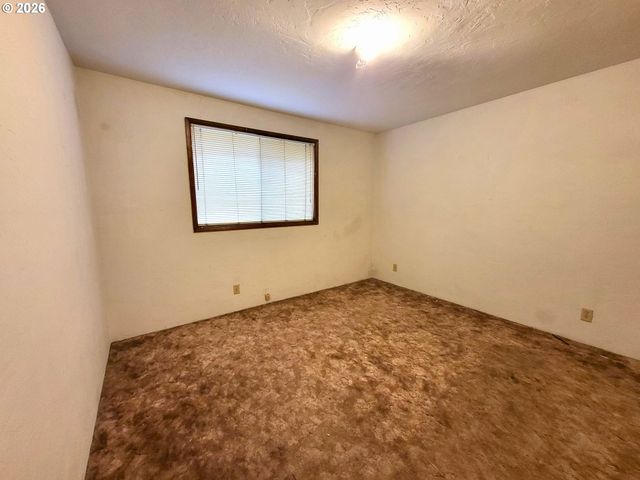 4498 MARCUM Ln, Eugene, OR 97402